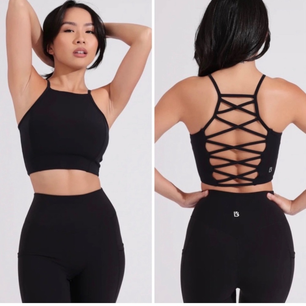 Buffbunny Ivy Crop